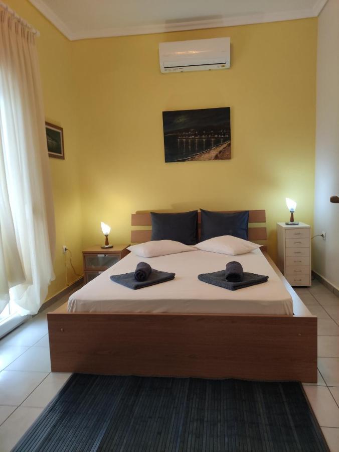 A&B Apartment Neoi Epivatai Bagian luar foto