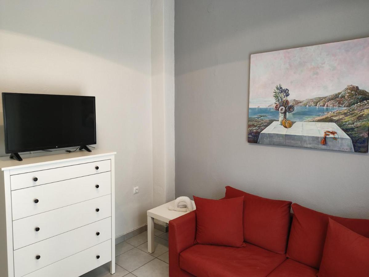 A&B Apartment Neoi Epivatai Bagian luar foto