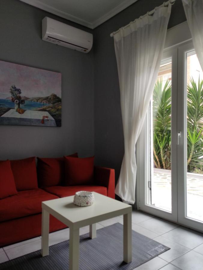 A&B Apartment Neoi Epivatai Bagian luar foto