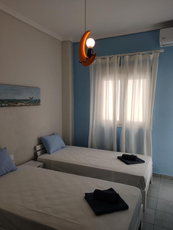 A&B Apartment Neoi Epivatai Bagian luar foto