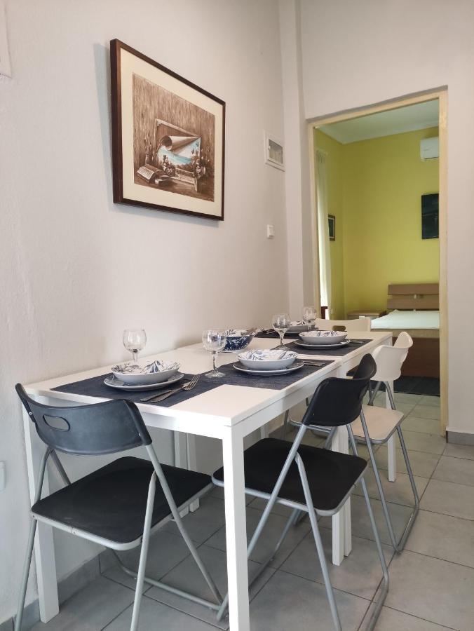A&B Apartment Neoi Epivatai Bagian luar foto