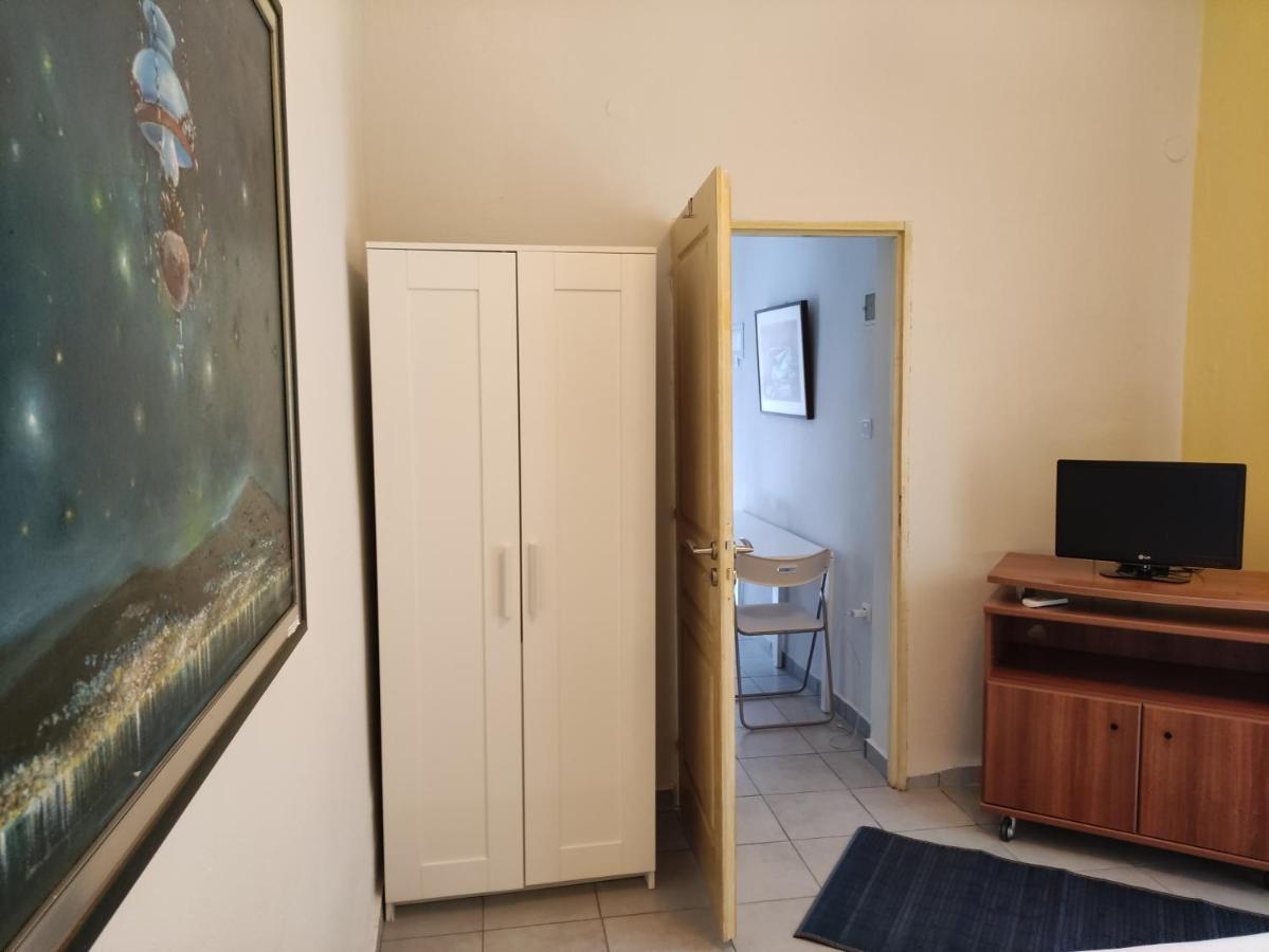 A&B Apartment Neoi Epivatai Bagian luar foto